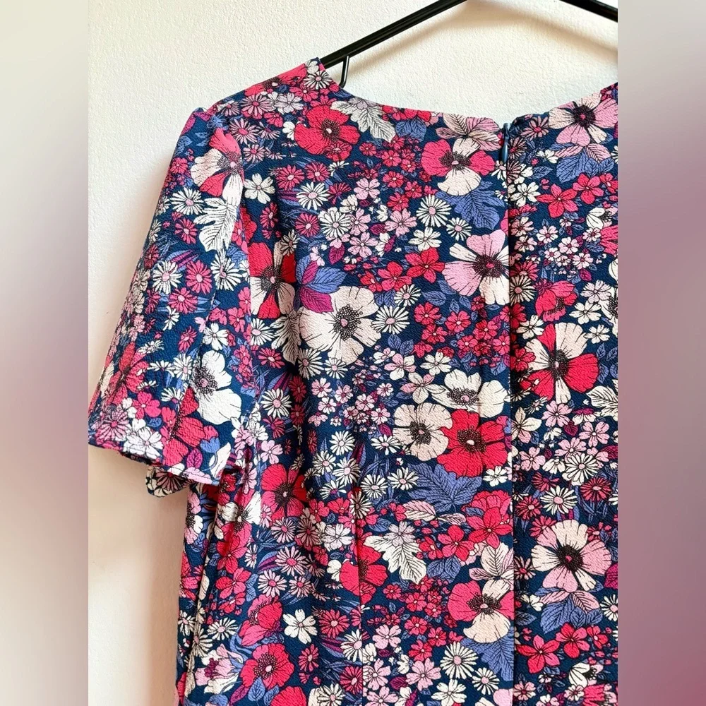 BCBG 💜🩷 Illustrated Pink & Purple Floral Print Ruffled Hem Dress